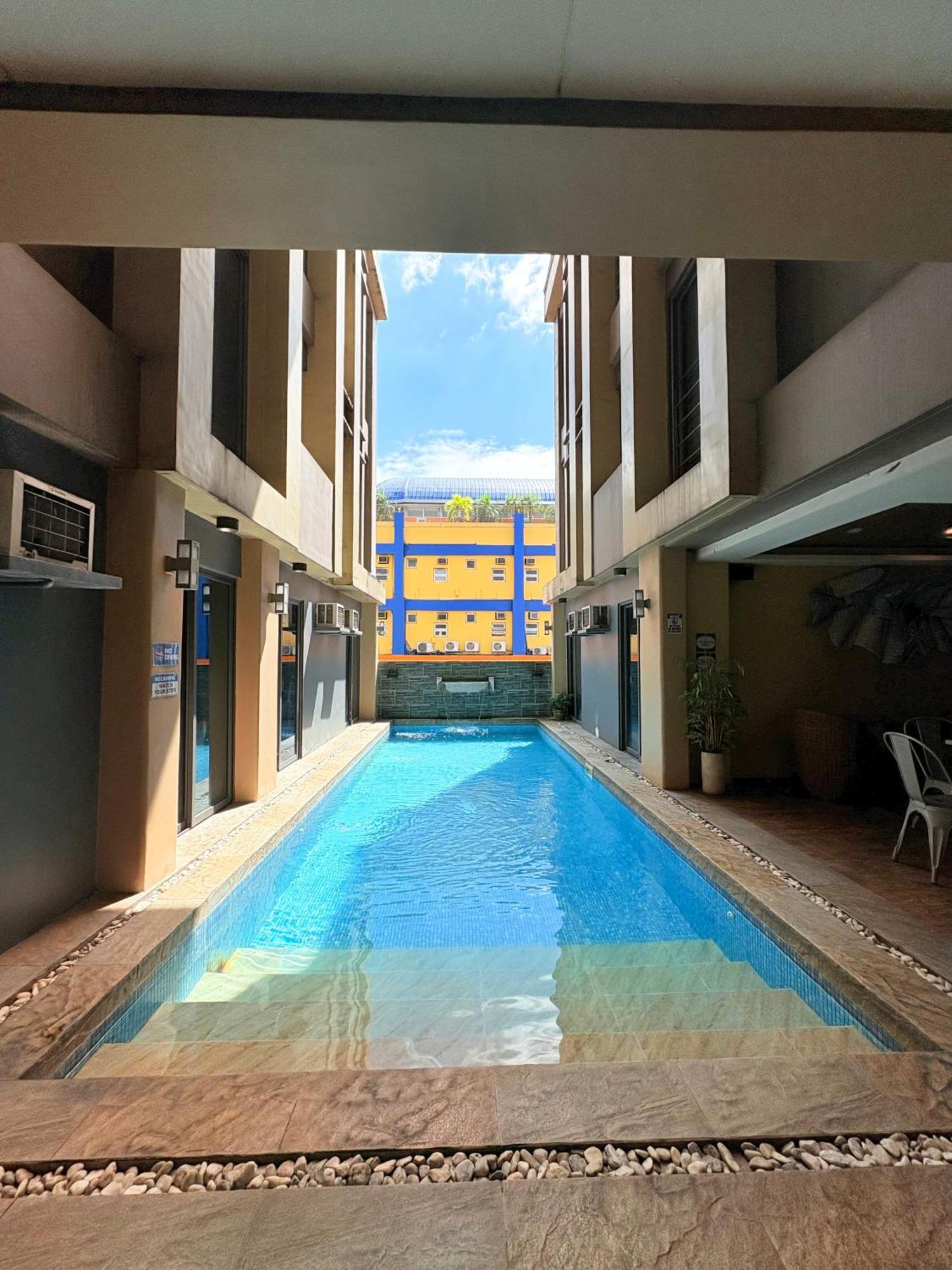 Pacific Park Hotel Quezón by Eksteriør bilde