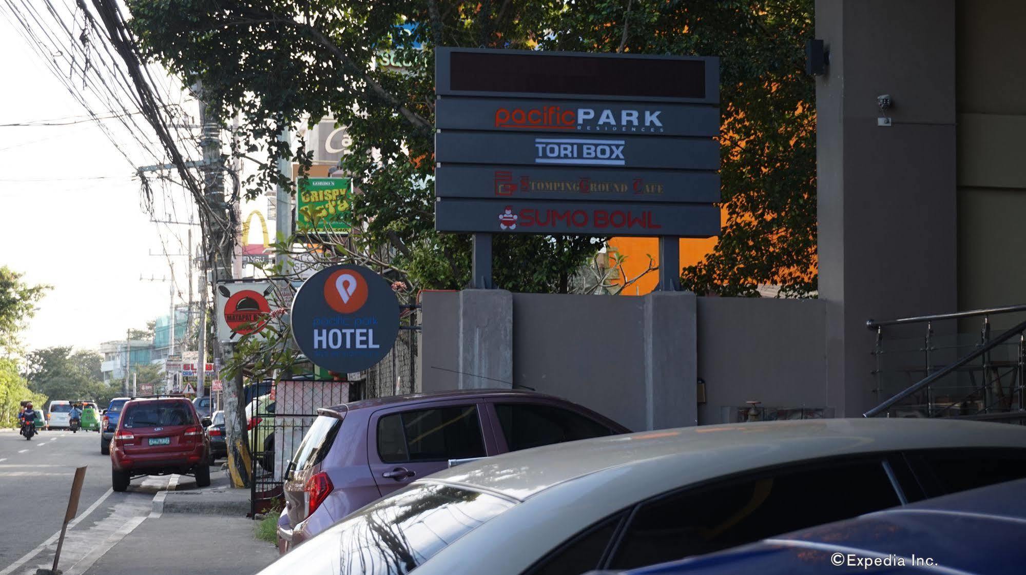 Pacific Park Hotel Quezón by Eksteriør bilde